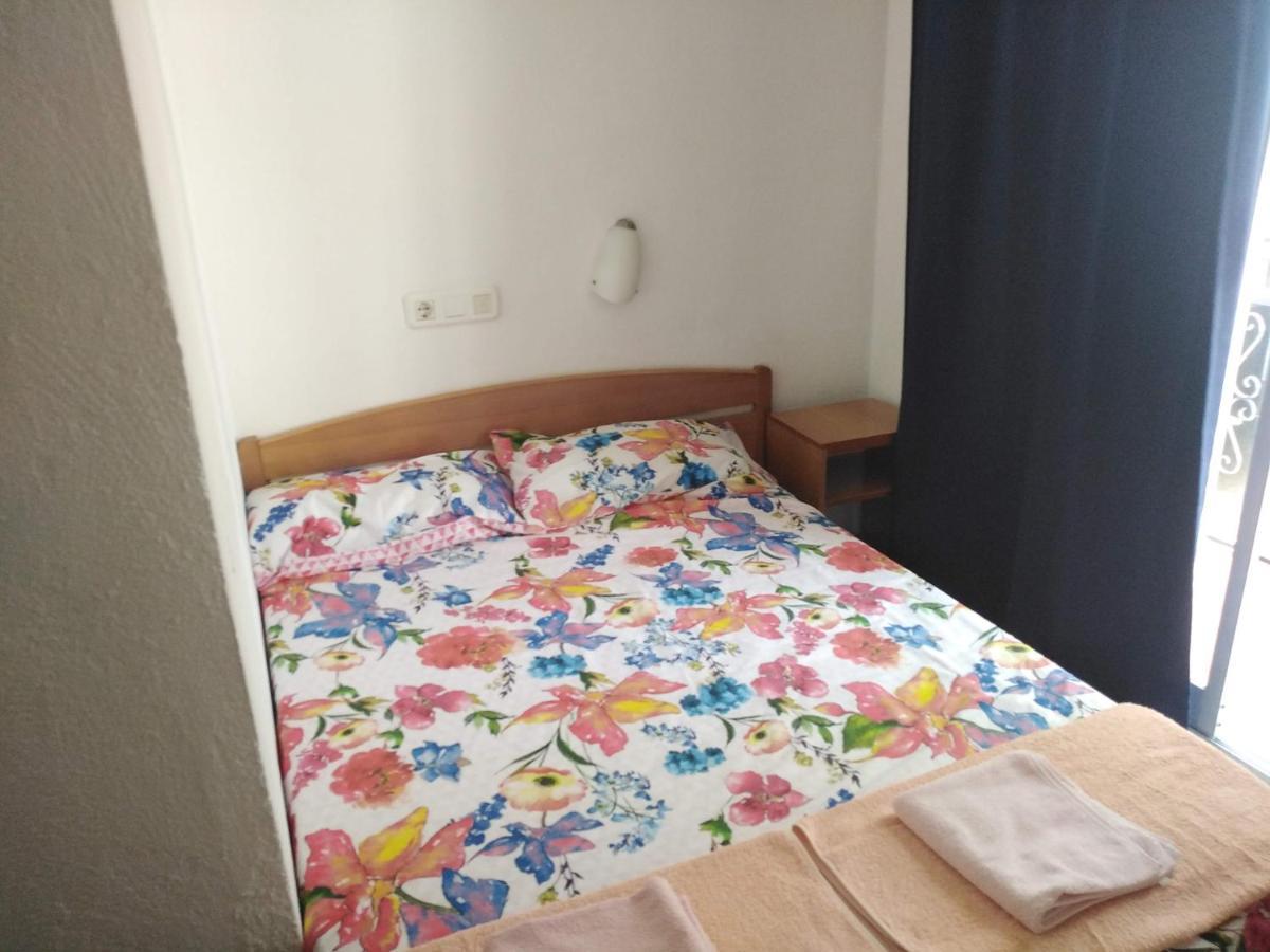 Can Pau Guesthouse Лянса Екстер'єр фото